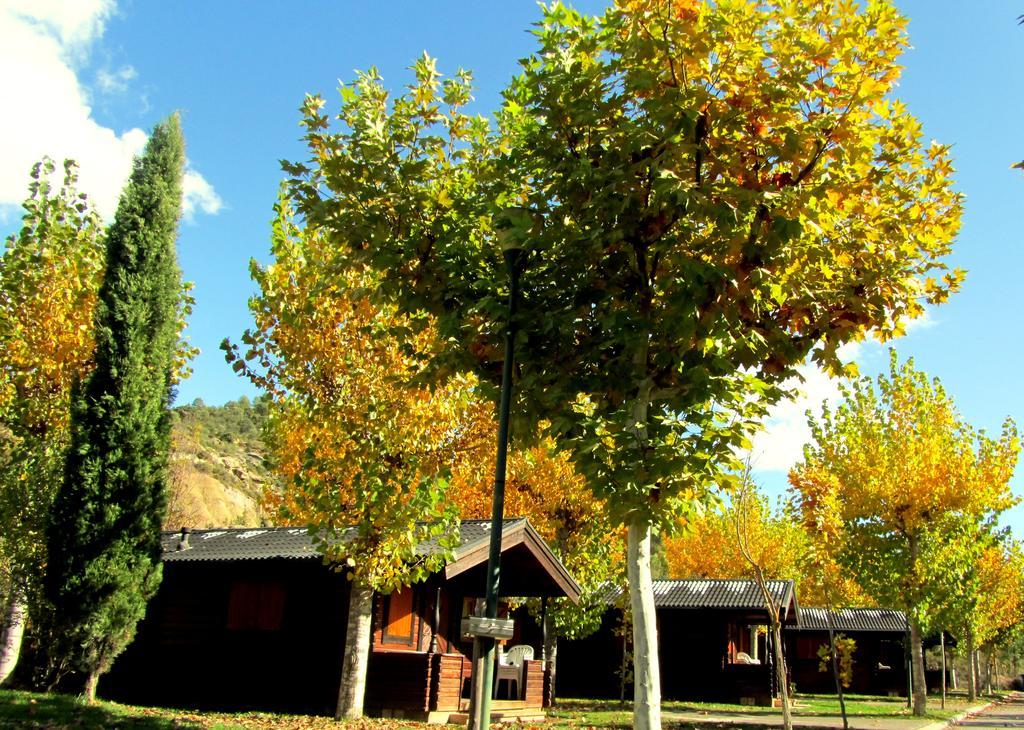 Camping & Bungalows Ligueerre De Cinca Exterior photo