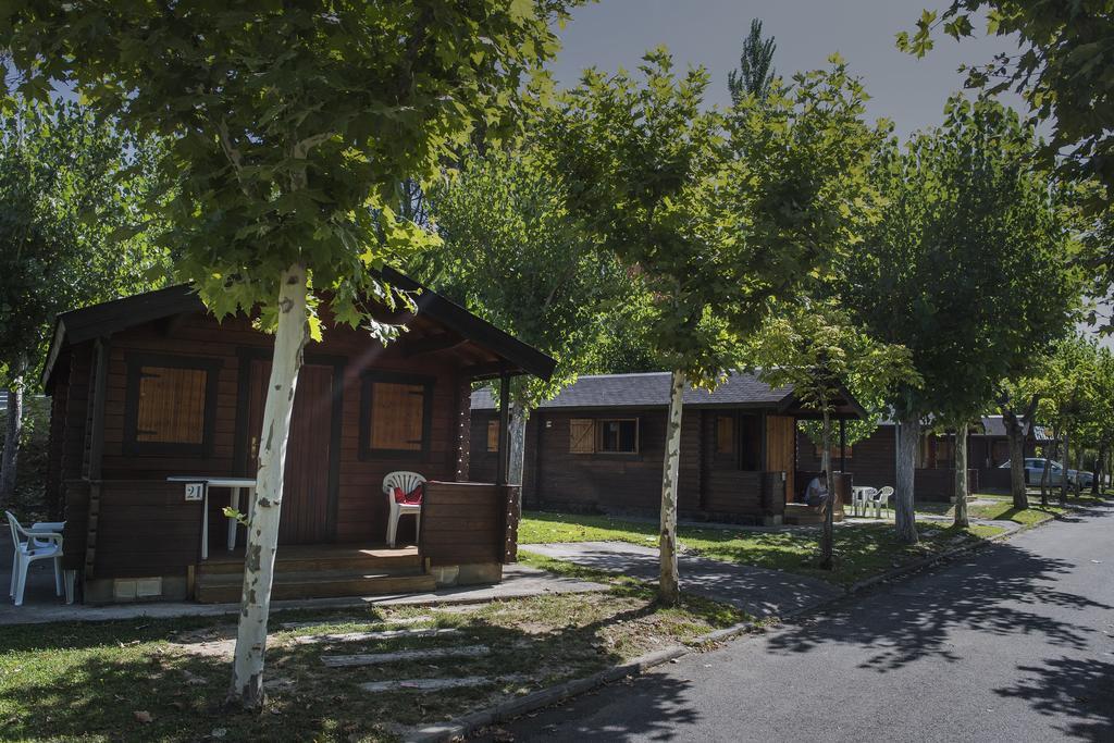 Camping & Bungalows Ligueerre De Cinca Exterior photo